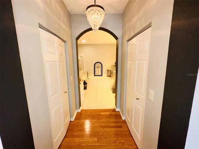 Building Photo - 901 Waterside Ln