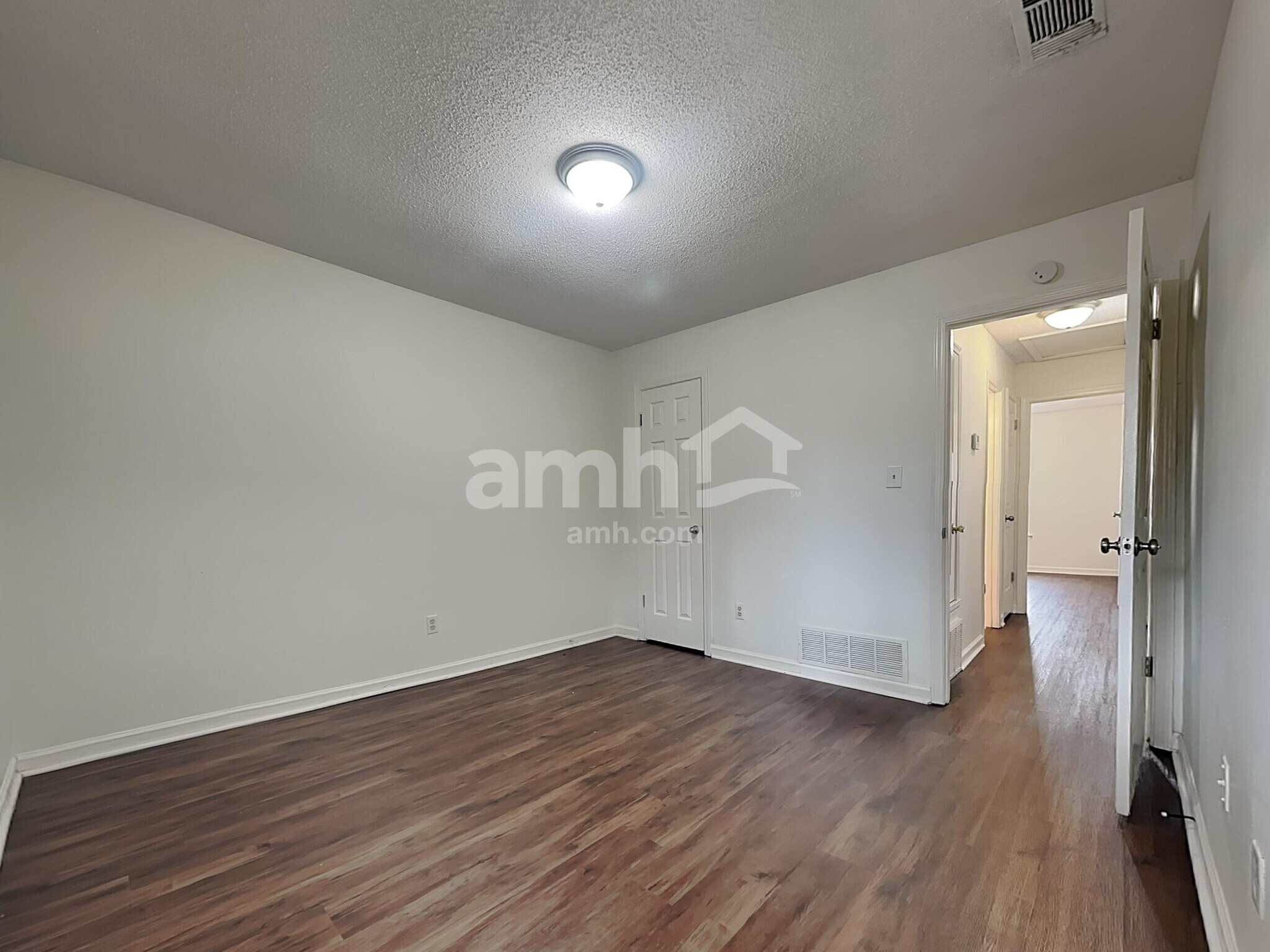 Building Photo - 245 Brookstone Cove