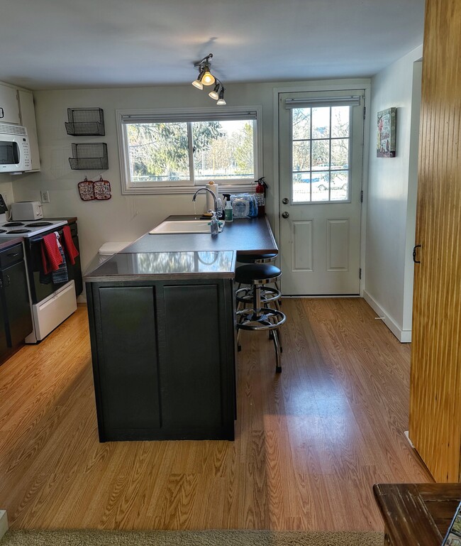 Kitchen - 15385 Co Rd 306