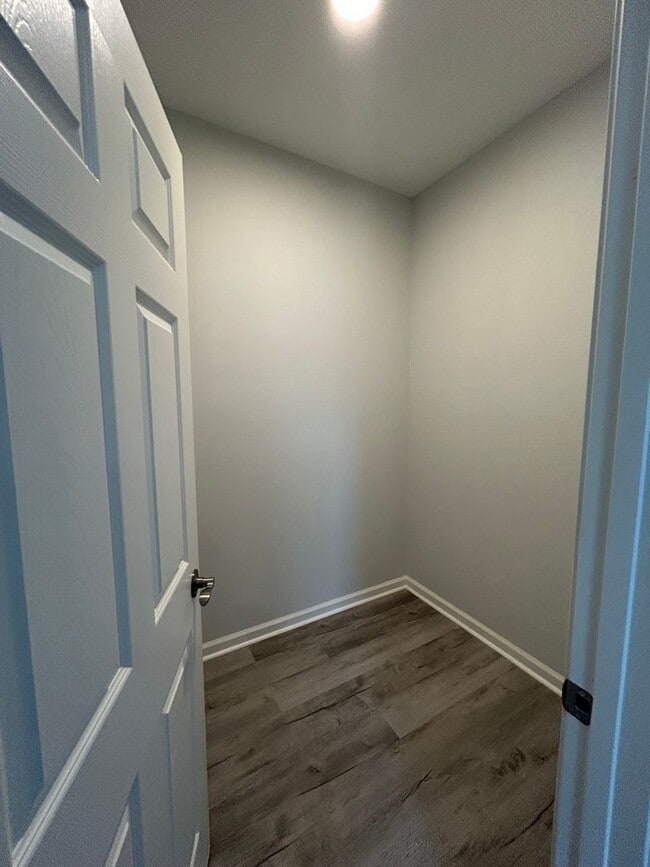 Building Photo - 2022 Trimble Rd