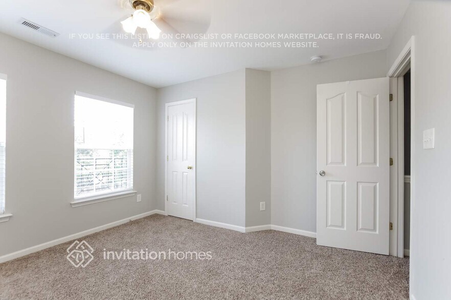 Building Photo - 6930 Creft Cir