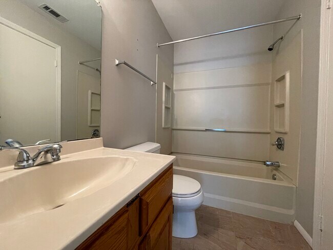 1st Floor Bathroom - 35 Summit Ct