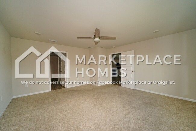 Building Photo - 26035 Gilmore Way