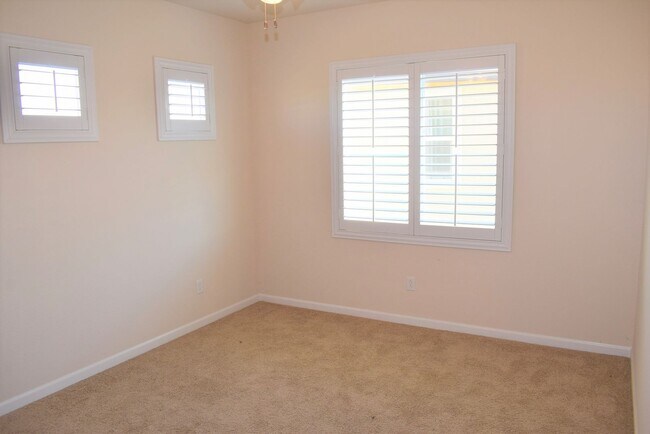 Building Photo - 4 Bed/3.5 Bath Home in Elk Grove! -  Resident Benefit Package Property
