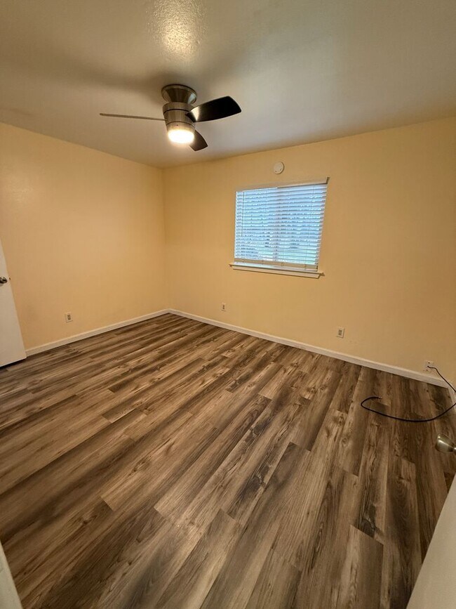 Building Photo - 2571 Plumas Arboga Rd