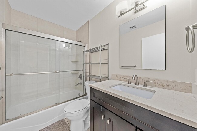 Building Photo - 4 Woodbine Dr