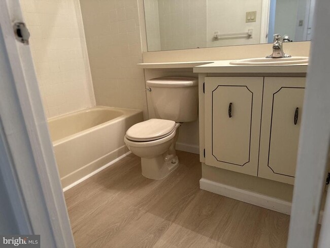 Building Photo - 329 Gwynedd Ct