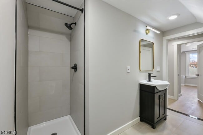 Building Photo - 143 Johnston Ave