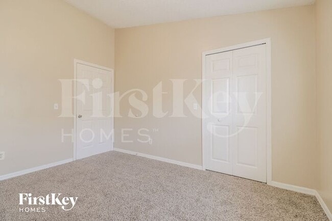 Building Photo - 7507 Groveoak Dr