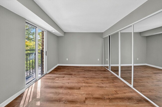 Building Photo - Available Now! 1 Bed / 1 Bath Condo in the...