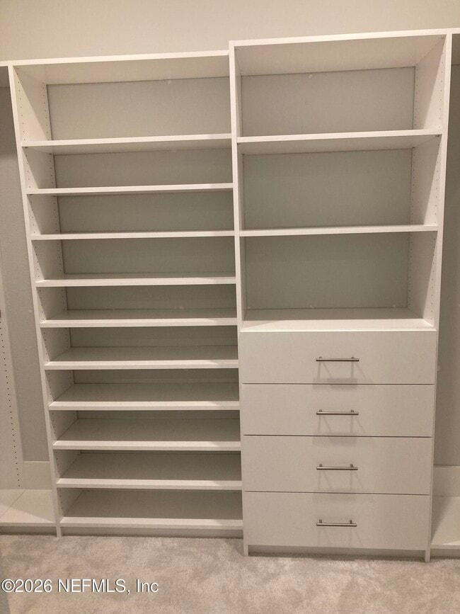 Building Photo - 118 Pioneer Village Dr