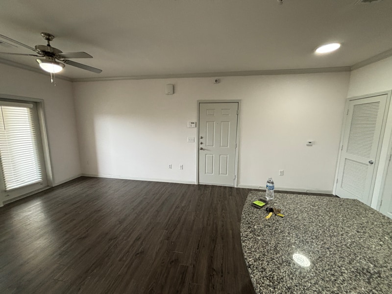 Building Photo - 4624 Cromwell Dr