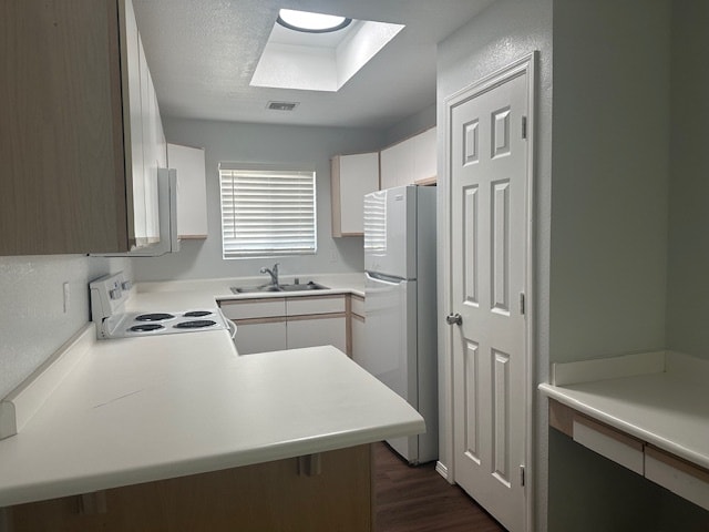 Building Photo - 860 Campbell Rd