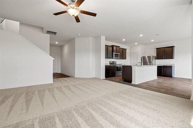Building Photo - 14301 Prairie Sod Ln