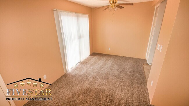 Building Photo - Apartment for Rent on 3017 "Q" Street Apt B