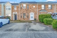 Building Photo - 714 Sutherland Dr