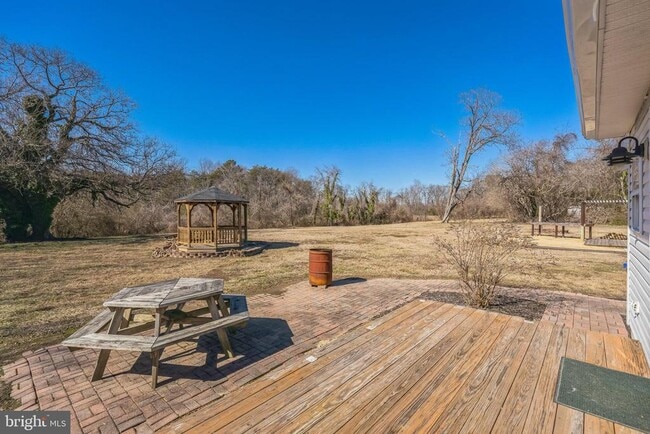 Building Photo - 18623 Bells Hotel Pl