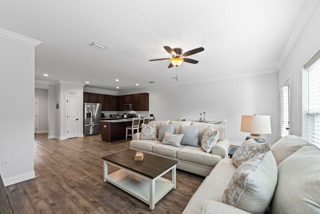 Building Photo - 1712 Sound Haven Ct