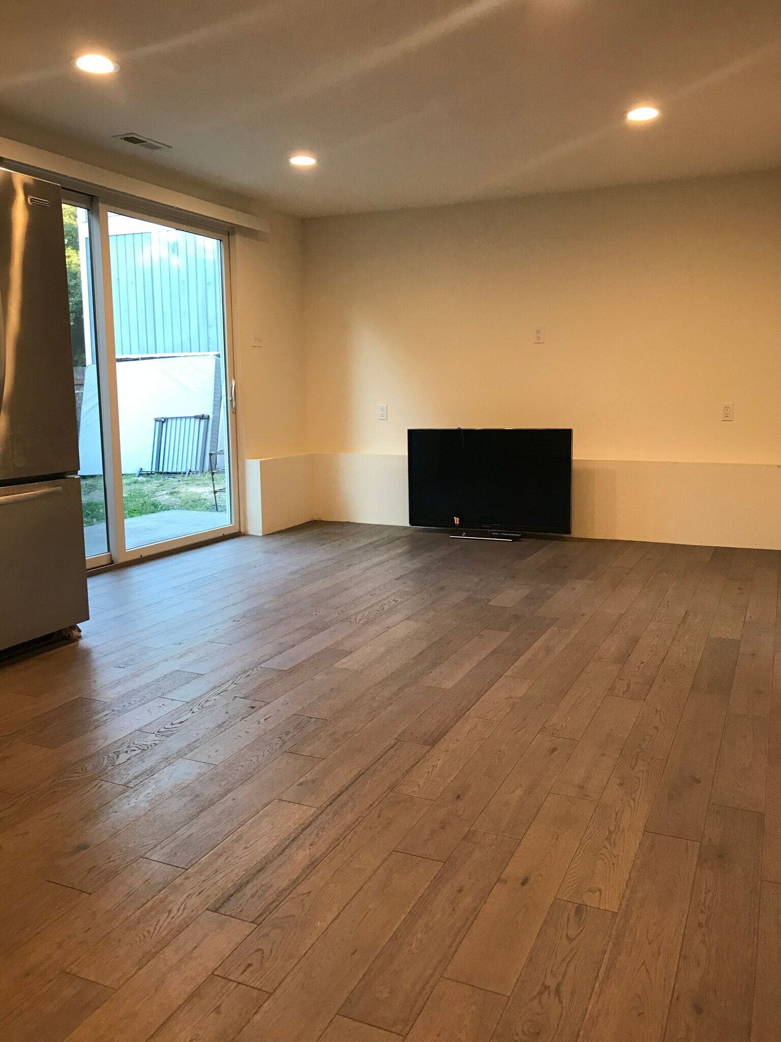 ENTRANCE TO OVERSIZED LIVING ROOM - 3412 177th Pl SW