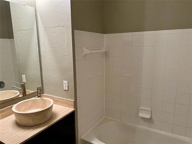 Building Photo - 2615 Maitland Crossing Way