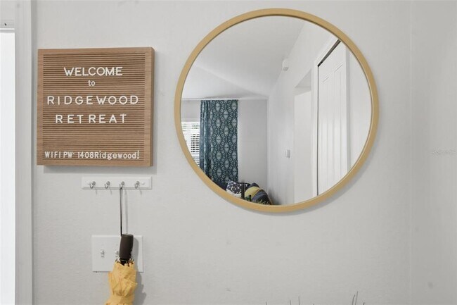 Building Photo - 1408 E Ridgewood St