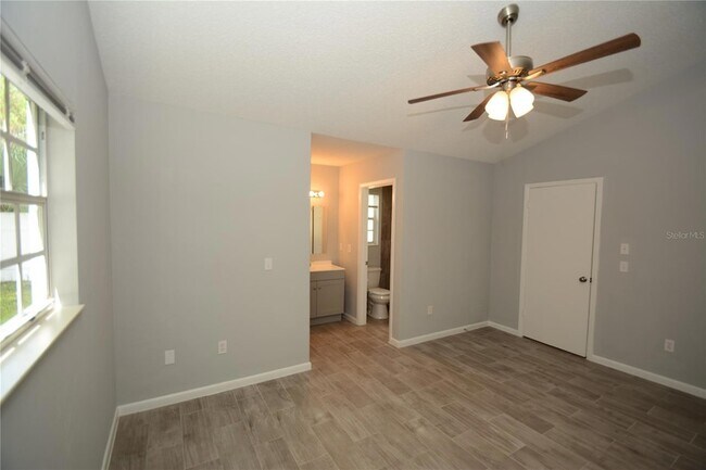 Building Photo - 107 Brunswick Ln