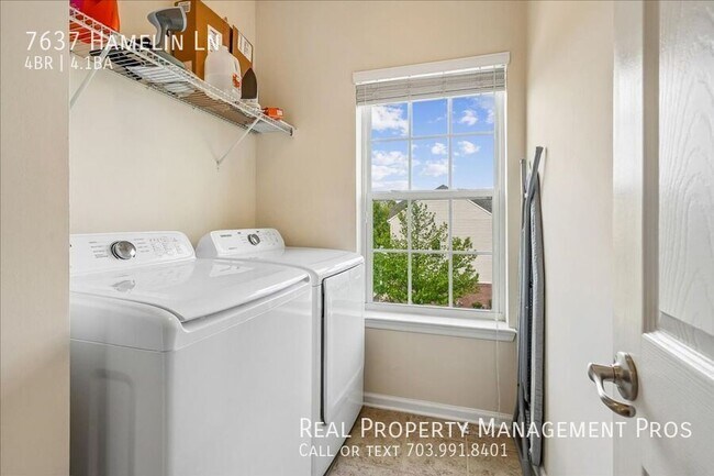 Building Photo - 7637 Hamelin Ln