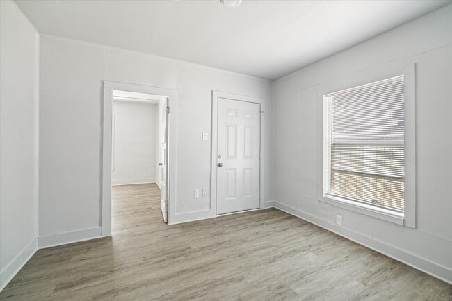 Building Photo - 3429 Beulah St