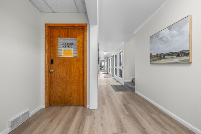 Building Photo - 405 S 100 E