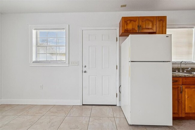 Building Photo - 1705 W Norfolk St