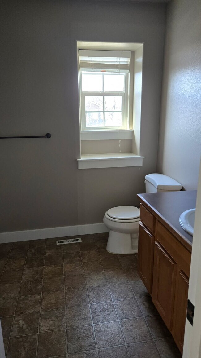 Building Photo - 4686 W Steeplechase Dr