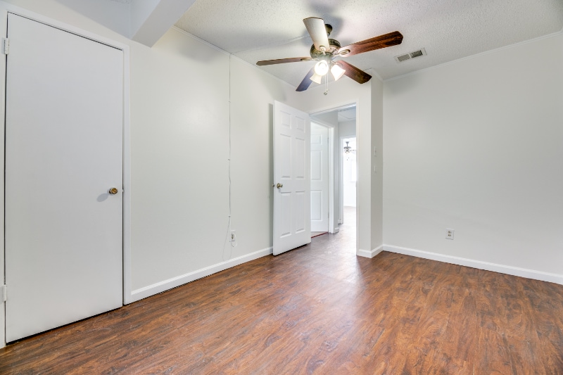 Building Photo - 209 Wake Dr