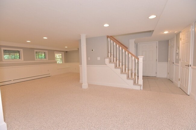 Building Photo - 4 Chartwell Cir
