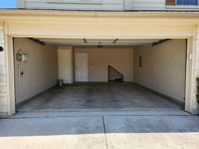 Building Photo - 19001 Leigh Ln