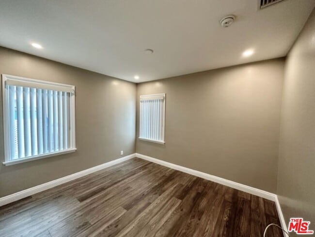 Building Photo - 6654 Aldea Ave