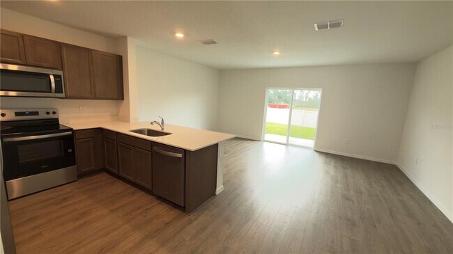 Building Photo - 31211 Midnight Sun Wy