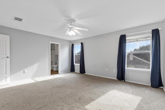 Building Photo - 5621 Abby Ann Ln