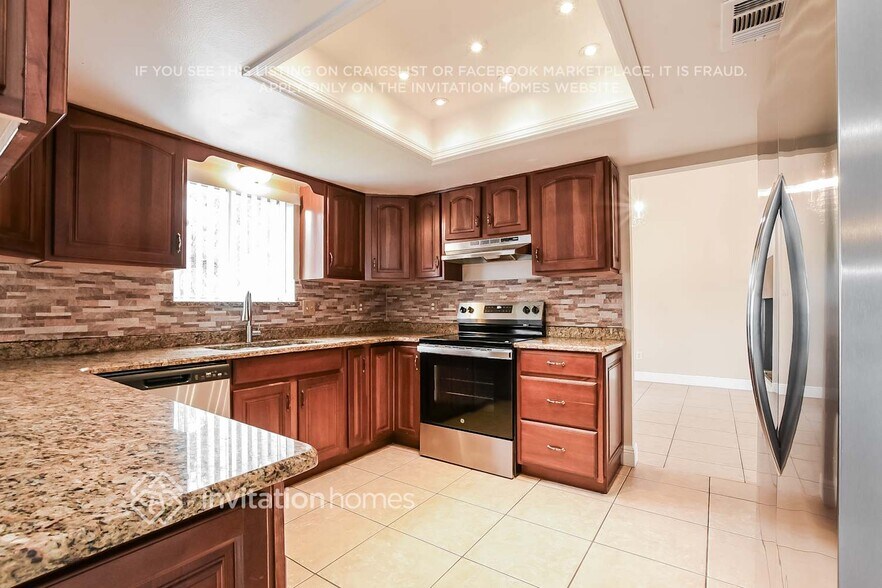 Building Photo - 3925 Whittington Dr