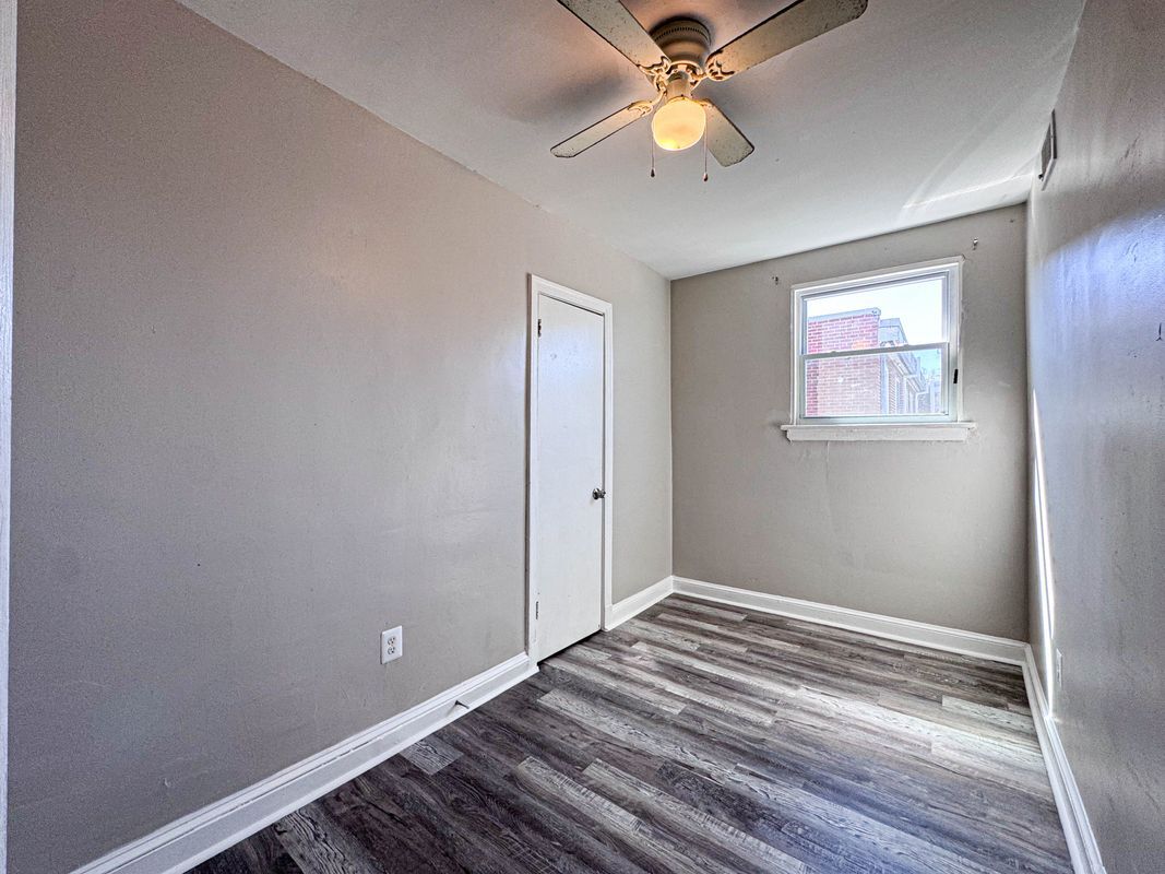 Building Photo - 4630 Hillside Rd SE