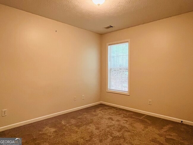 Building Photo - 108 Philmont Ct