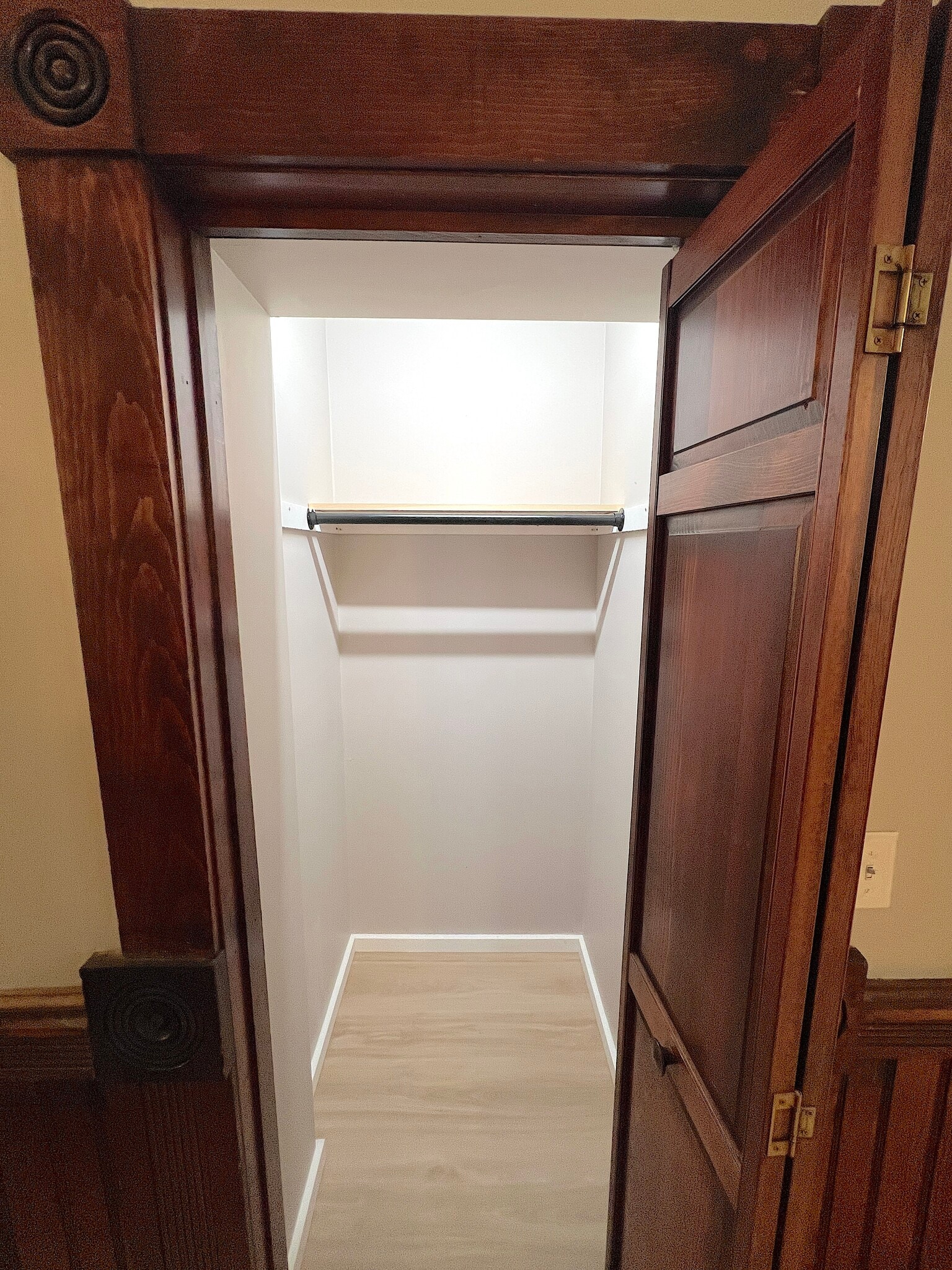 Building Photo - 27 Hillside Pl