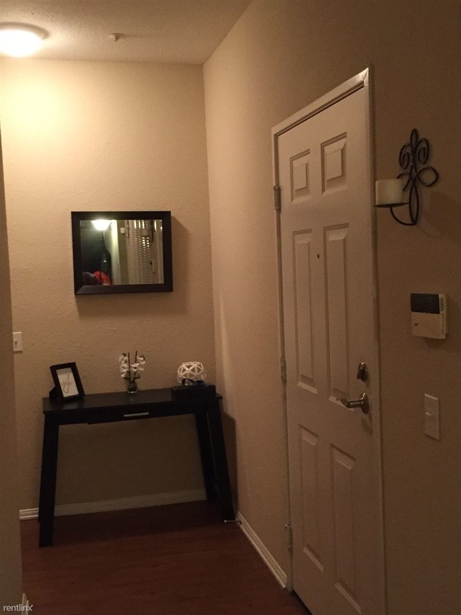 Building Photo - 2575 Old Quarry Rd