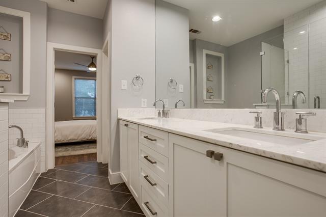 Building Photo - 4211 Rawlins St