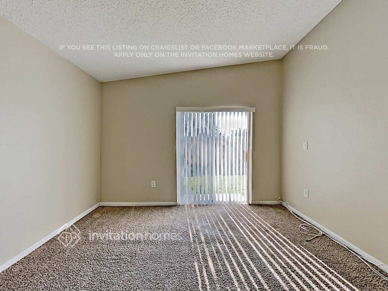 Building Photo - 17011 SW 139th Pl