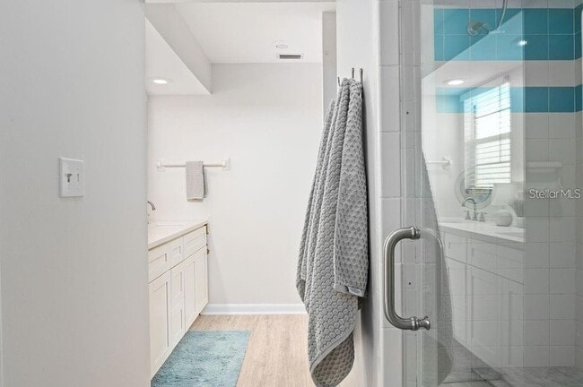 Building Photo - 2676 Martin St