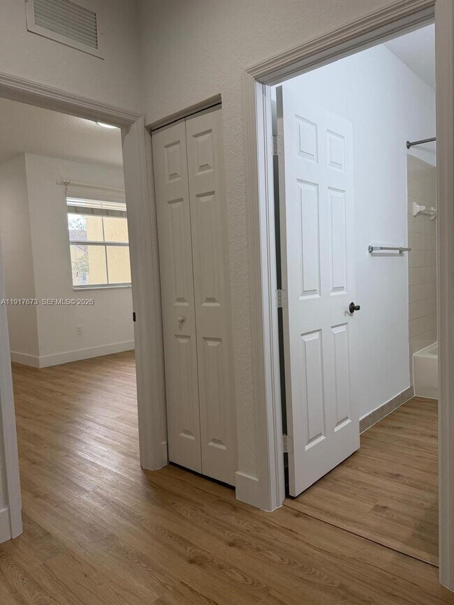 Building Photo - 3972 SW 149th Pl