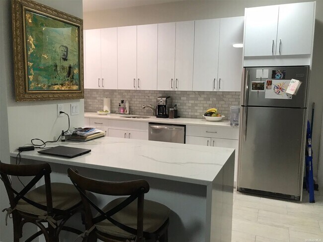 Building Photo - 3 Bryant Ave