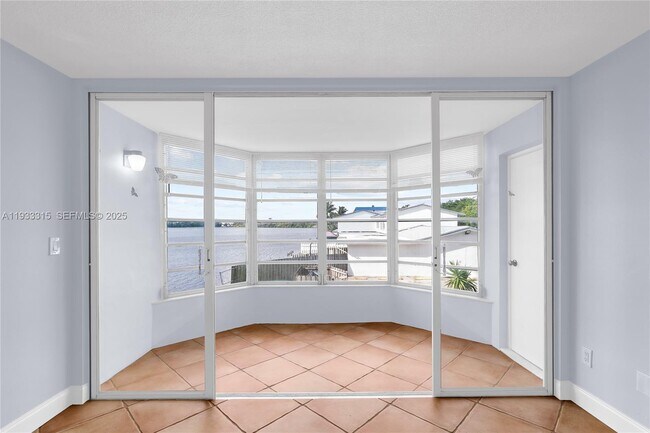 Building Photo - 1300 NE 191st St