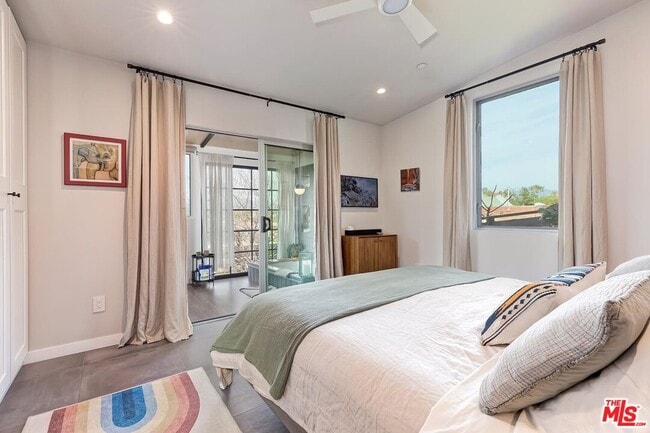 Building Photo - 3121 Verdugo Pl