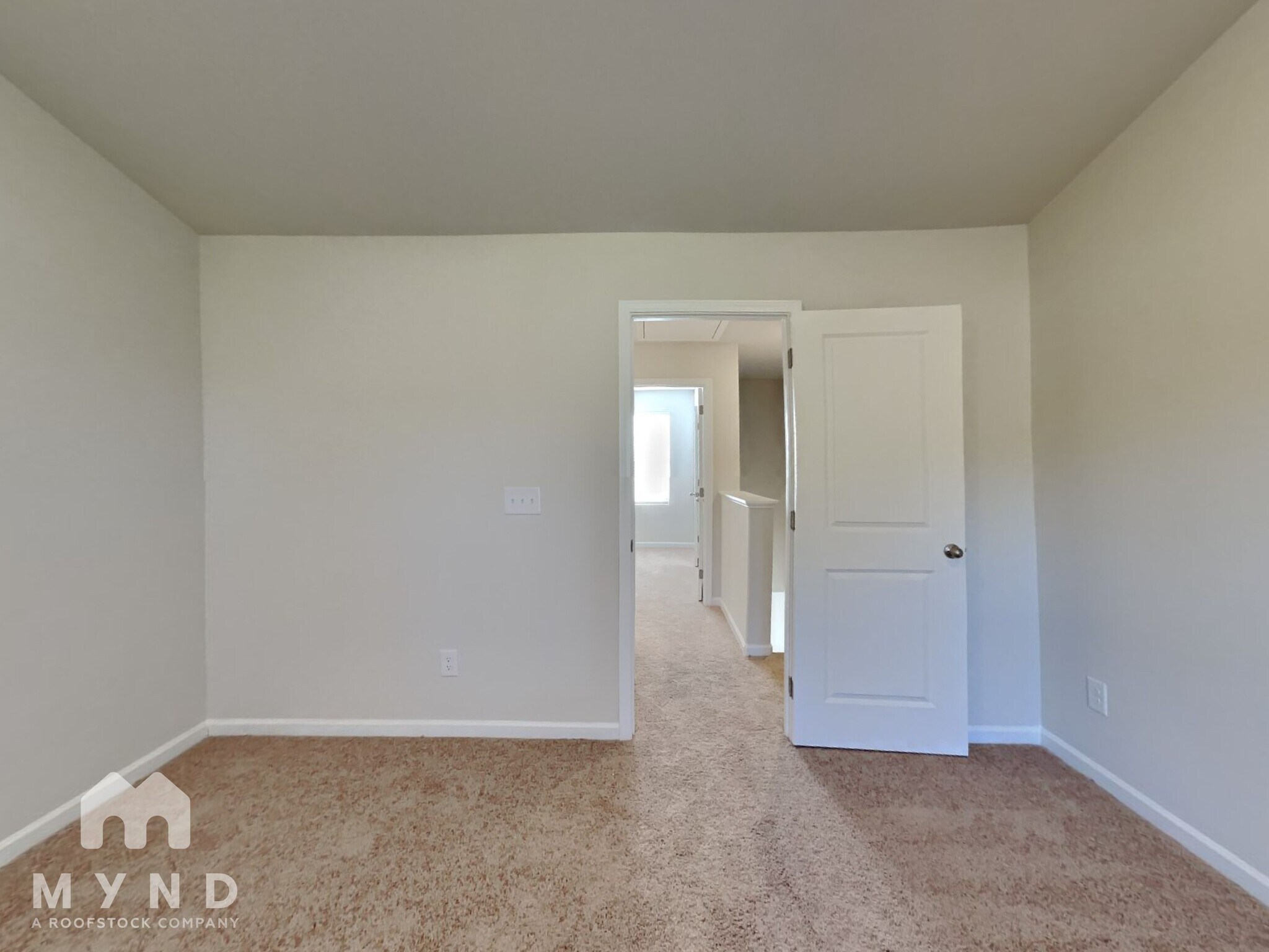 Building Photo - 160 New Villas St